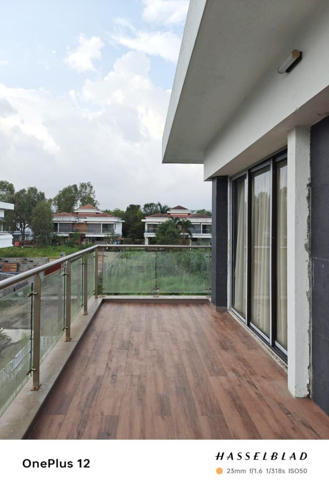 Mizzle Exotica Lonavala Apartment Exterior foto
